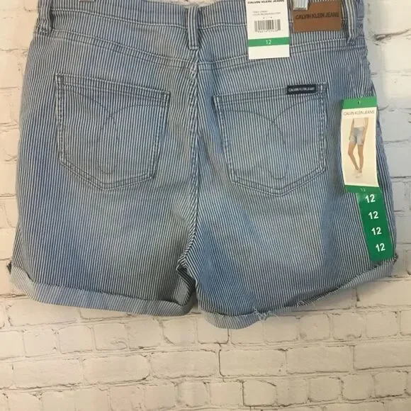 NWT Calvin Klein Women's Railroad Stripe Roll Cuff Denim Jeans Short  Size 12 - Picture 7 of 11